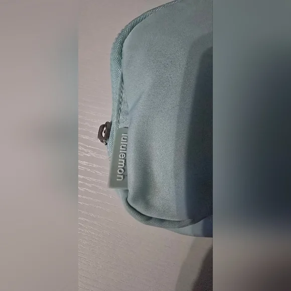 Lululemon Everywhere Belt Bag 1L in  Teal - Picture 3 of 7